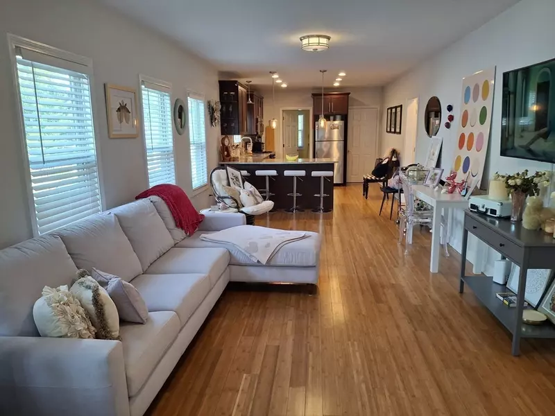 49 Hersom #49, Watertown, MA 02472