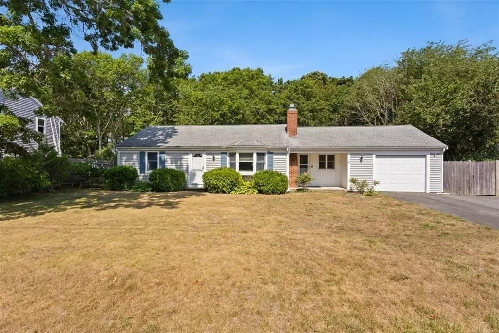Yarmouth, MA 02673,31 Monroe Ln