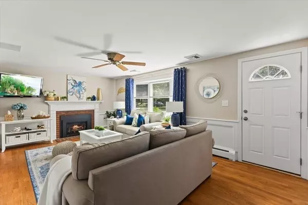 Yarmouth, MA 02673,31 Monroe Ln