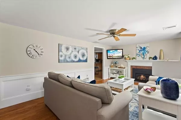 Yarmouth, MA 02673,31 Monroe Ln