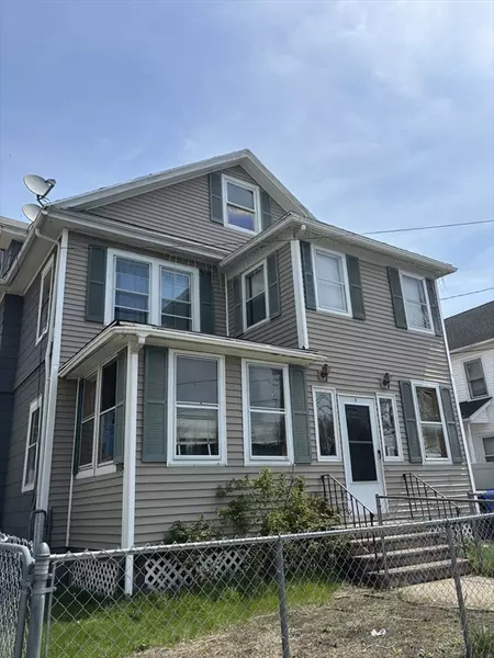 11-15 Groveland St, Springfield, MA 01108