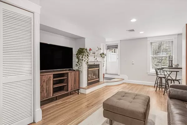 Boston, MA 02129,34 Soley Street #1