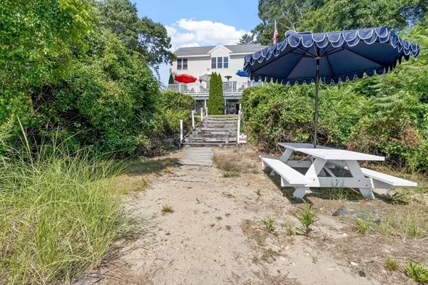 Wareham, MA 02532,2 Wychunas Ave