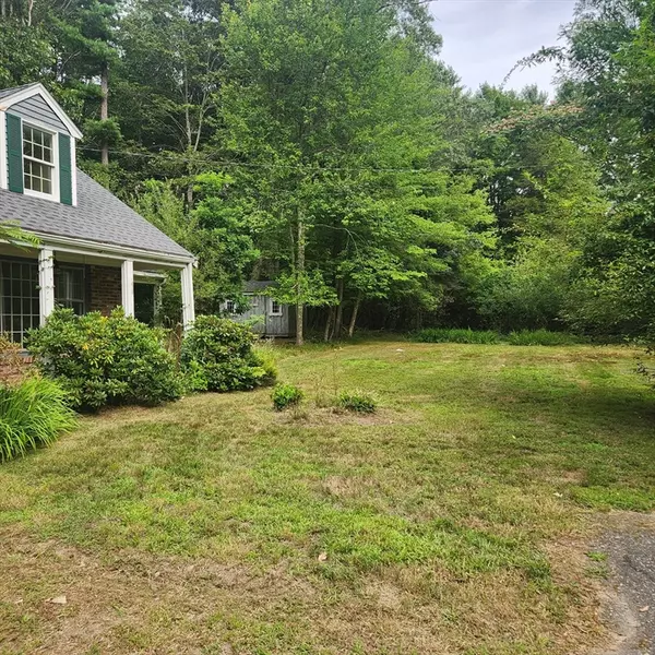 Rockland, MA 02370,556 Hingham St Rear