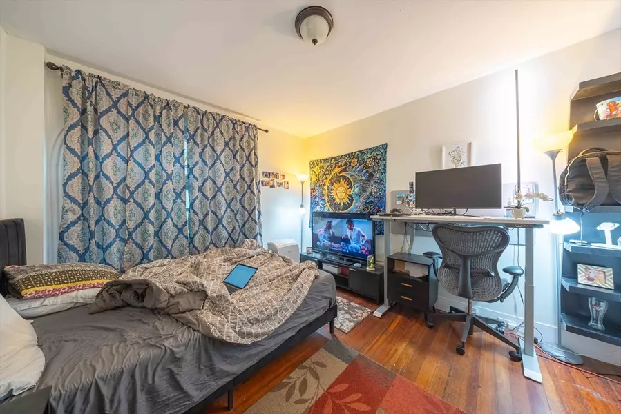 62 Empire St #1, Boston, MA 02134