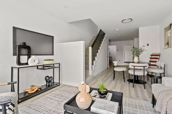 Boston, MA 02131,602 Canterbury #4