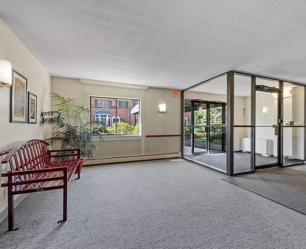 Watertown, MA 02472,10 Williams St #56