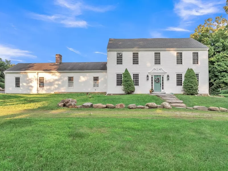 50 Tower Hill Rd, Brimfield, MA 01010