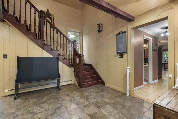 Paxton, MA 01612,6 Mccann Place