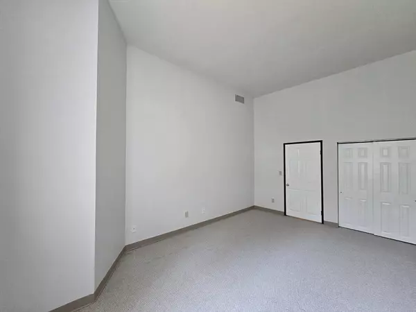 Quincy, MA 02170,130 Beach St #208
