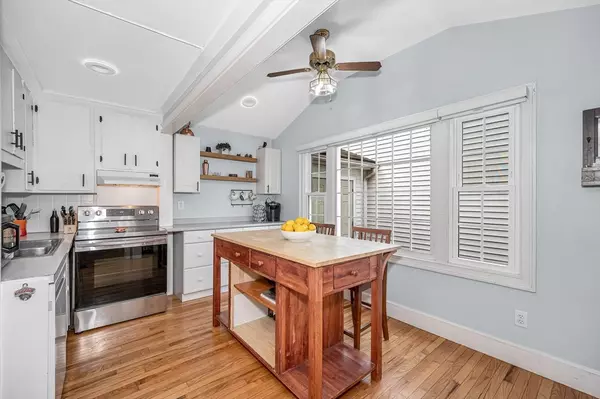 North Andover, MA 01845,33 Upland St #33