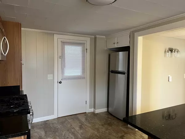 Methuen, MA 01844,40-44 Forest St #1