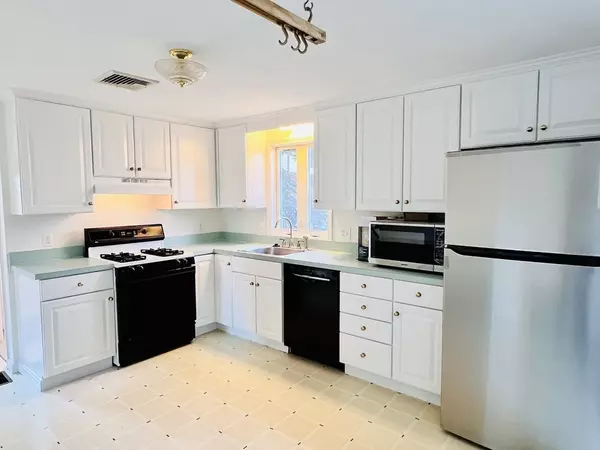 Malden, MA 02148,118 Wyoming Ave #118