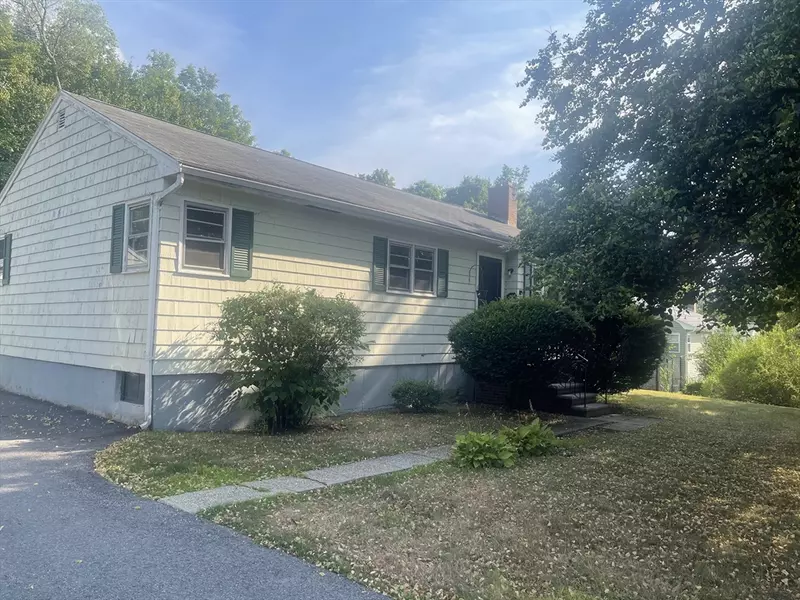 5 Brookfield Road, Andover, MA 01810