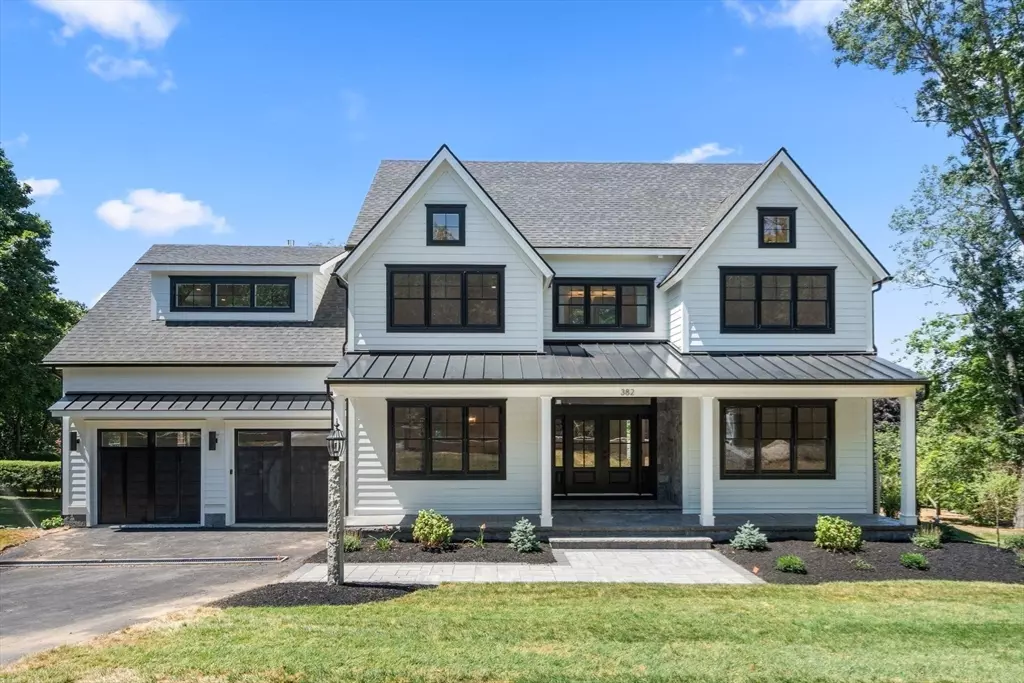 Winchester, MA 01890,382 S Border Rd