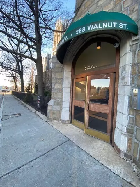 Newton, MA 02460,288 Walnut #340