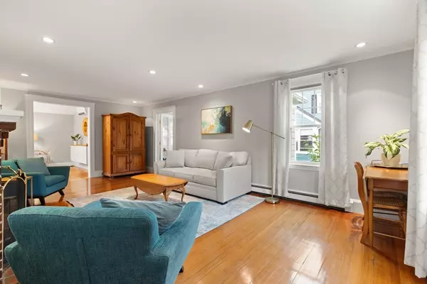 Framingham, MA 01702,25 Eden St