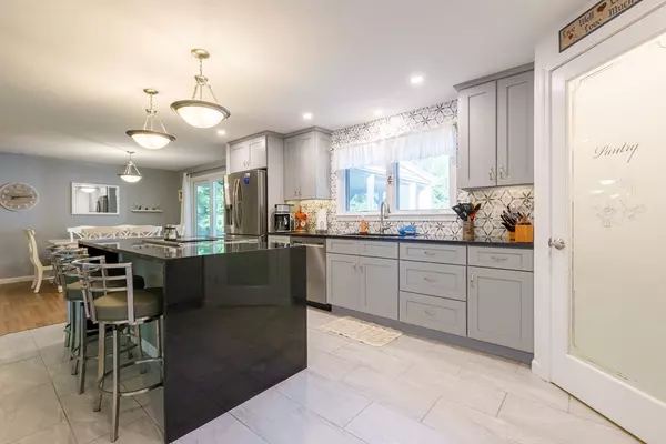 Oxford, MA 01540,48 Fort Hill Rd