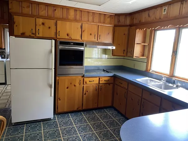 Raynham, MA 02767,377 South Street East #1