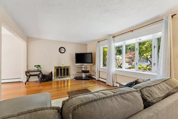 Arlington, MA 02476,72 Hathaway Cir
