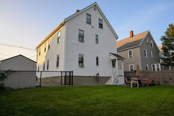 Wakefield, MA 01880,32 Armory St #2