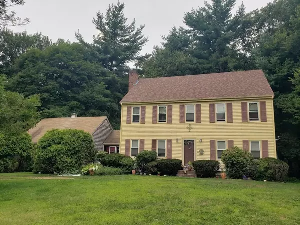 430 Brook Bend Rd, Hanson, MA 02341