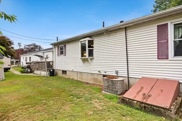 Taunton, MA 02780,36 Garfield St