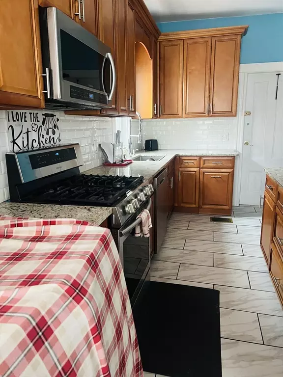 Everett, MA 02149,8 Timothy Ave #2