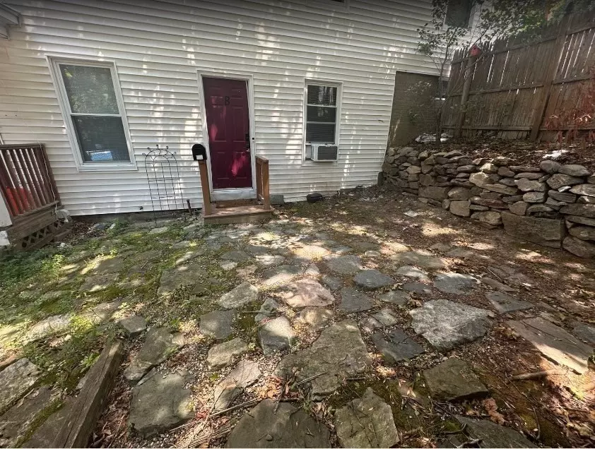 Worcester, MA 01605,104 Rodney St #B