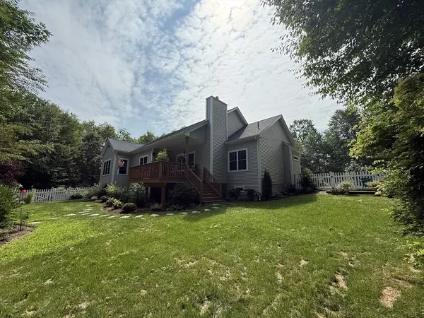 Charlton, MA 01507,47 Northside Rd