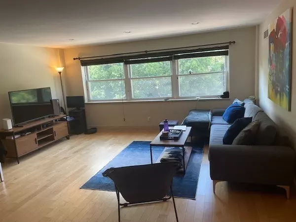 Brookline, MA 02446,1600 Beacon Street #609