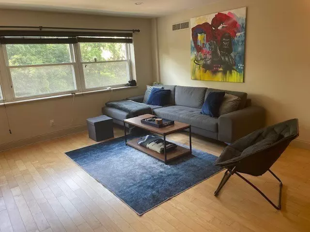 Brookline, MA 02446,1600 Beacon Street #609