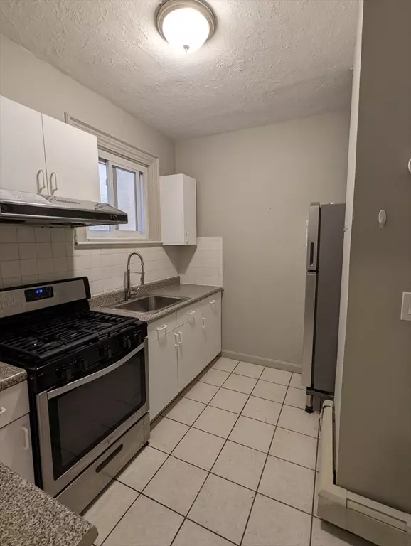 Cambridge, MA 02139,219 Green Street #2