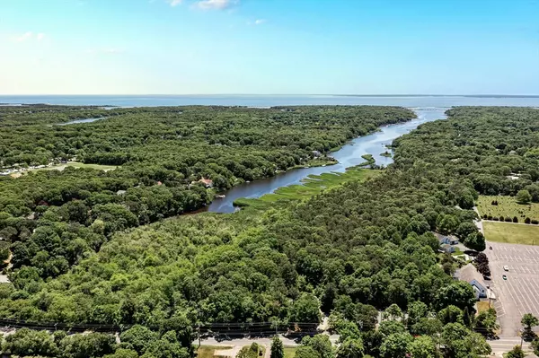 Falmouth, MA 02536,25 Mill Pond