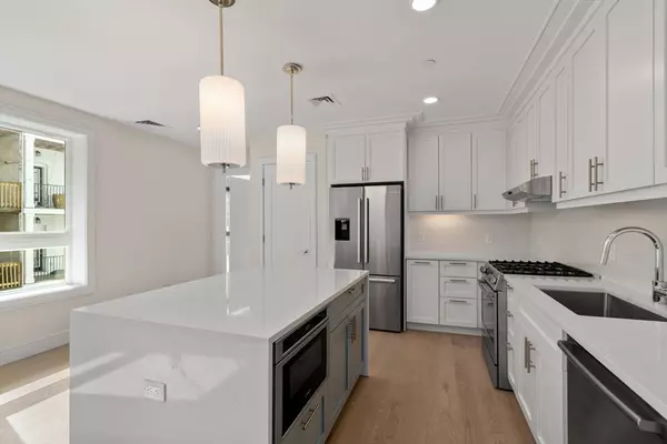 Boston, MA 02128,301 Border St. #303A