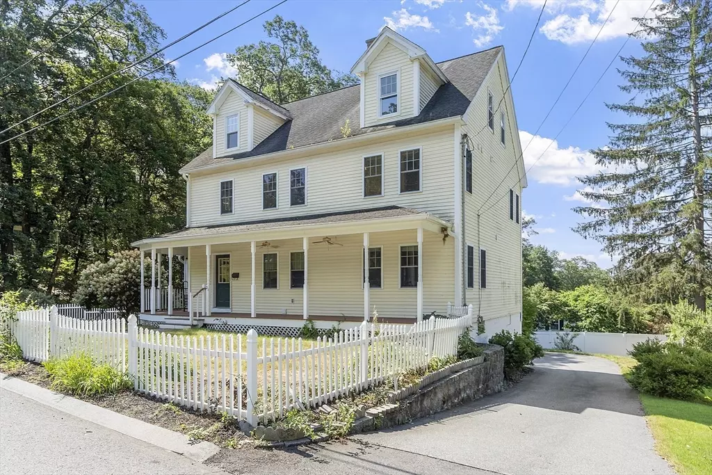 Ayer, MA 01432,21 High St