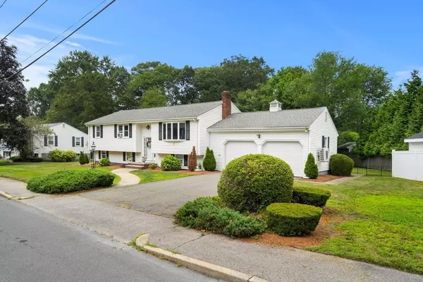 Braintree, MA 02184,78 Robbie Rd