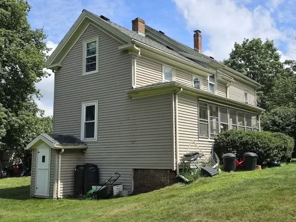 Medfield, MA 02052,6-8 Adams St