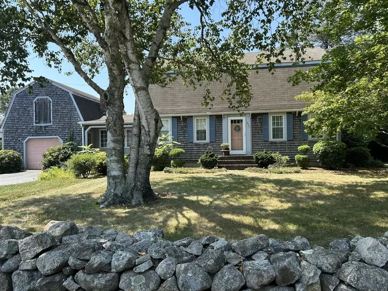 273 Main St., Acushnet, MA 02743