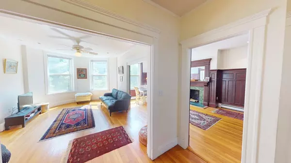 Brookline, MA 02446,95 Centre Street #3