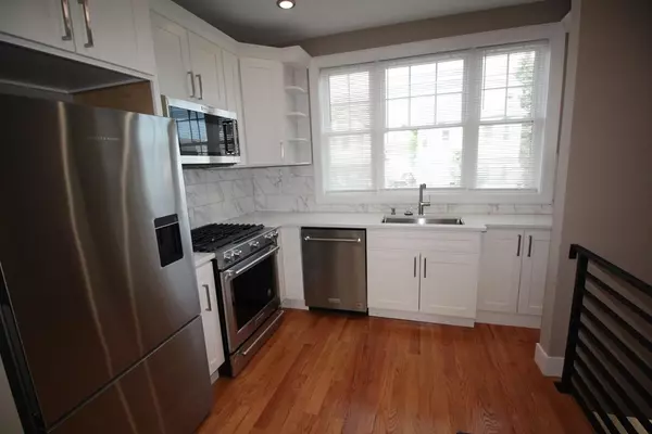 Everett, MA 02149,114 Main St #114