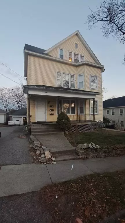 98 Brookline St #2, Worcester, MA 01603
