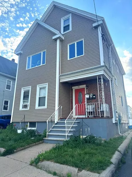 98 Walnut St, Everett, MA 02149
