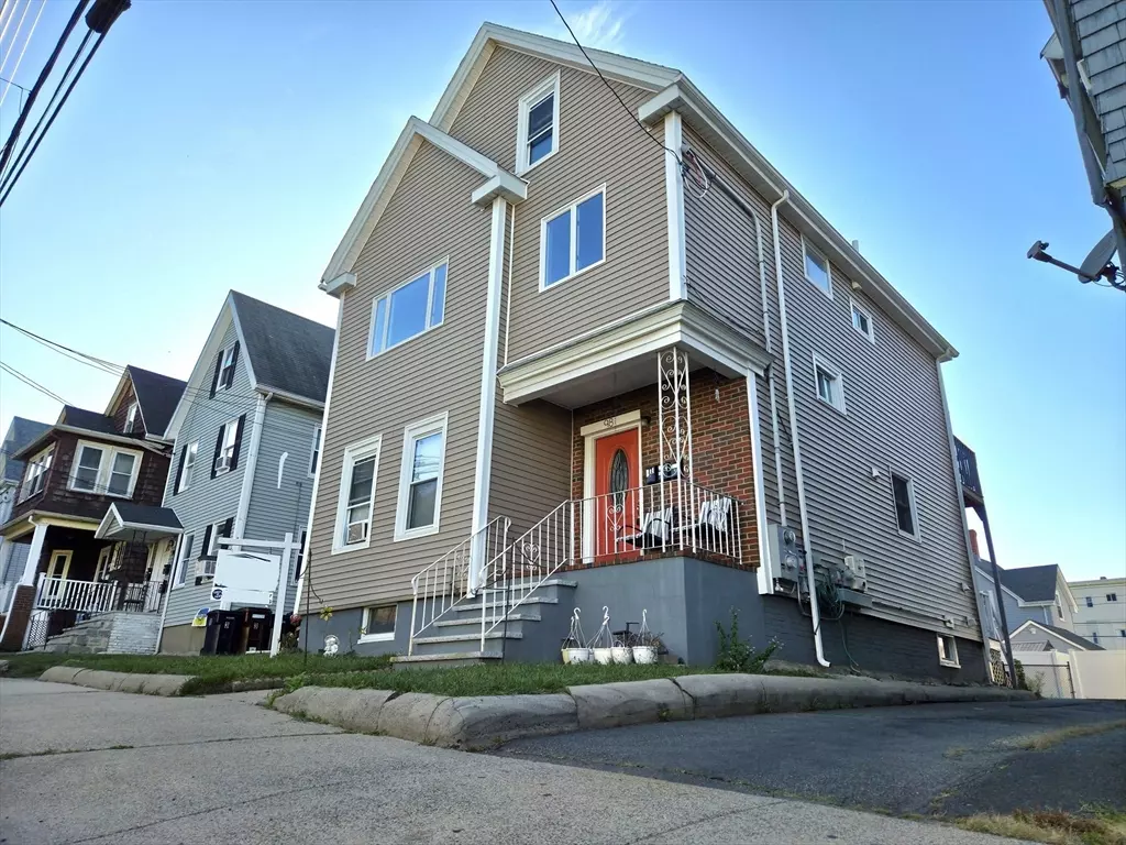 Everett, MA 02149,98 Walnut St