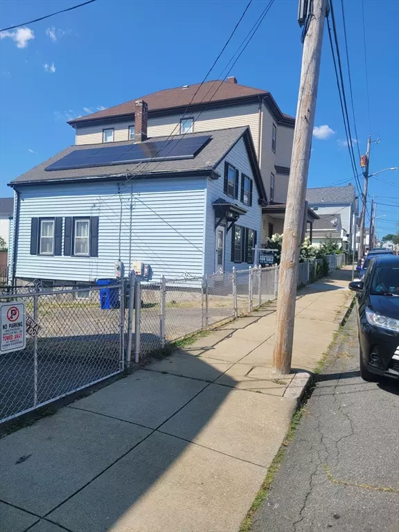 Fall River, MA 02720,90 Tremont St