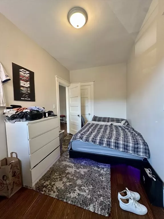 Brookline, MA 02446,1855 Beacon Street #2
