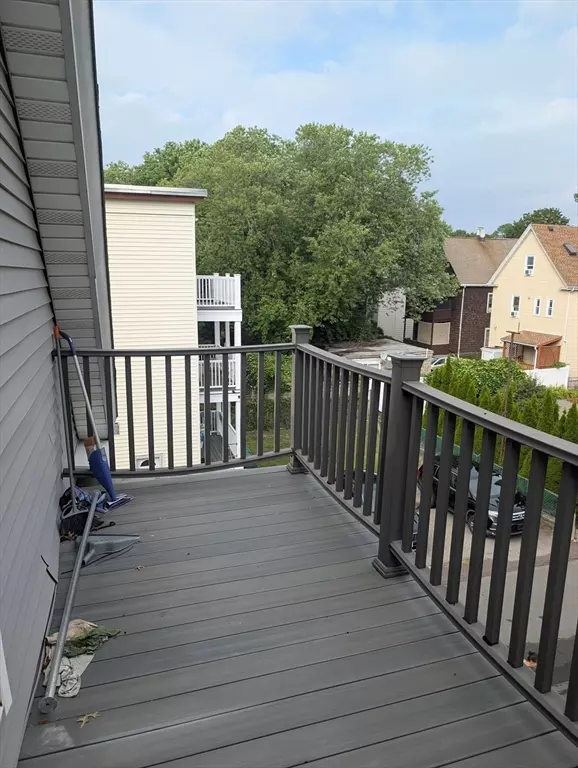 Somerville, MA 02144,76 Cameron Ave #3