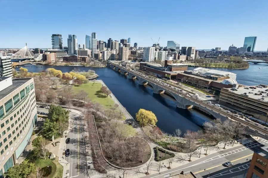 8 Museum Way #2304, Cambridge, MA 02141