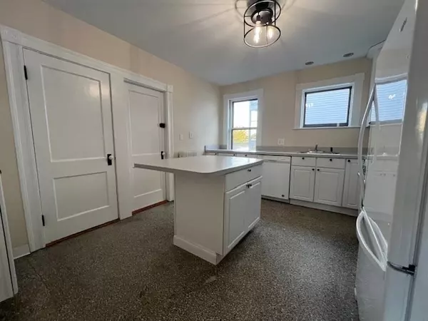 Belmont, MA 02478,15 Hull Street #2