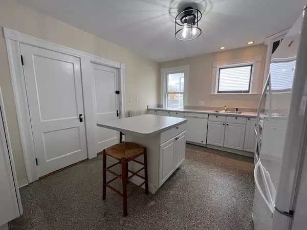 Belmont, MA 02478,15 Hull Street #2